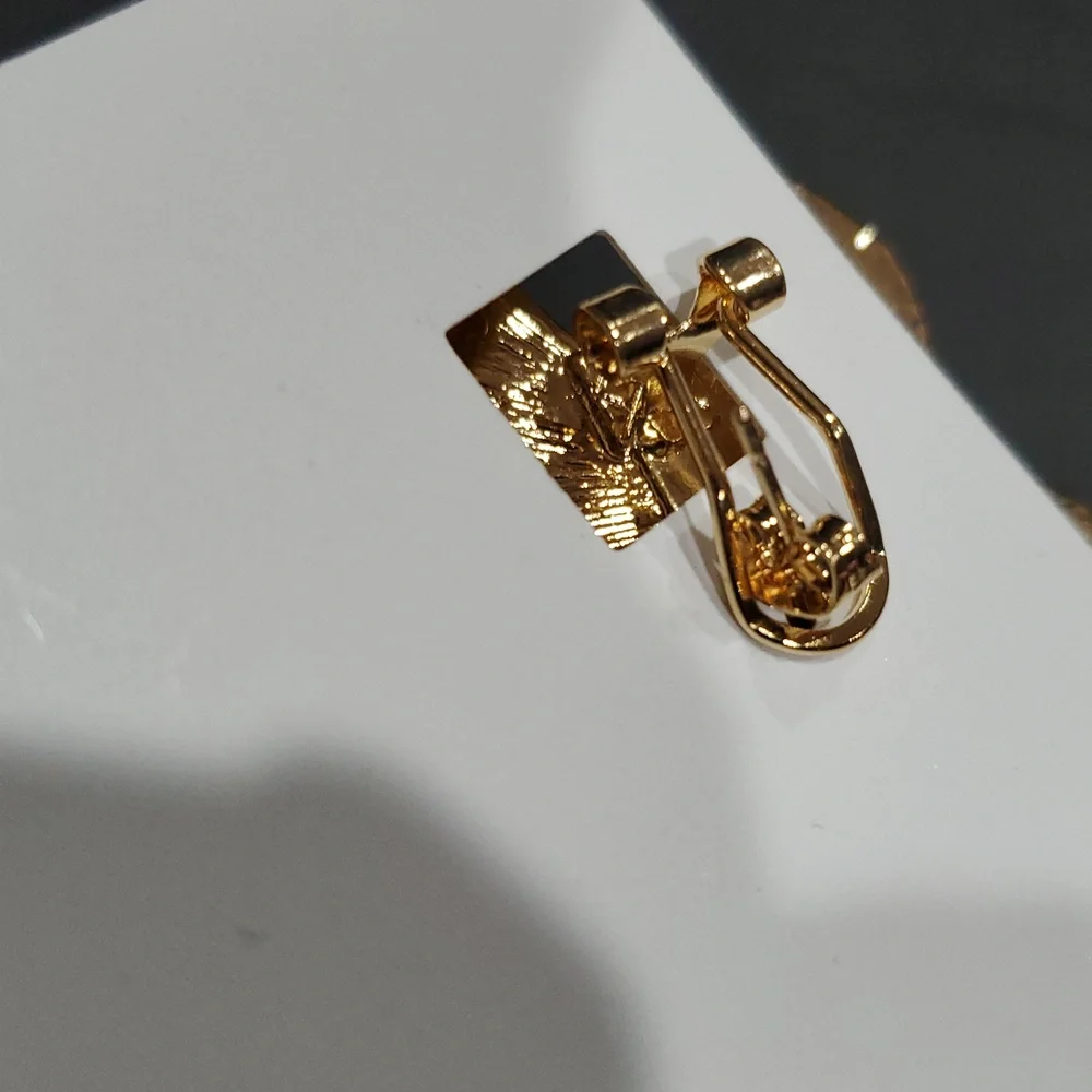 Natasha couture gold tone 2 stacked butterfly latchback‎ earrings brand new
